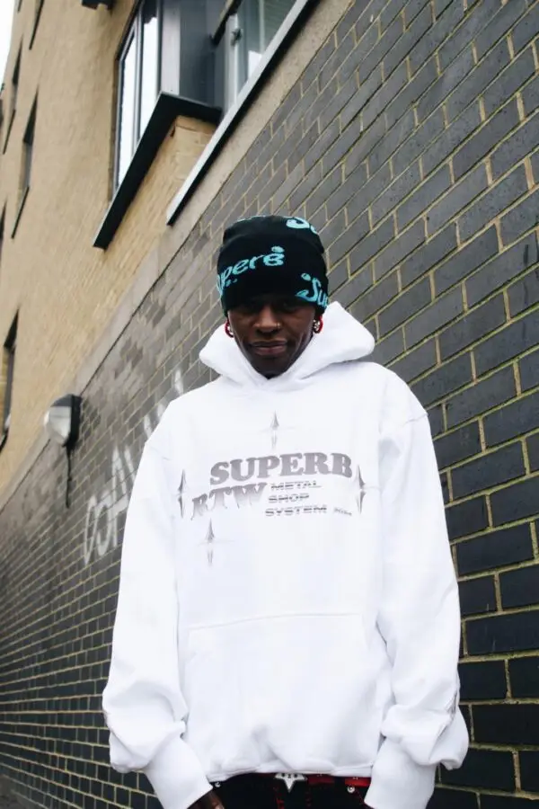 superb white hoodie
